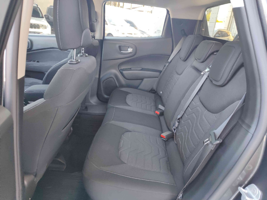 fiat toro 1.3 turbo 270 flex freedom at6 4p automatico 2025