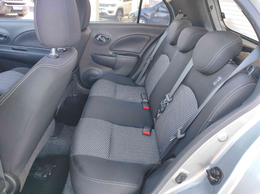 nissan march 1.6 sv 16v flexstart 4p xtronic flex automatico 2020