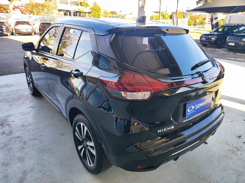 nissan kicks 1.6 16v flexstart advance xtronic flex 4p automatico 2024