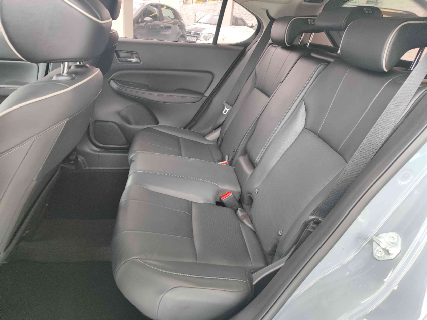 honda city 1.5 i-vtec flex hatch touring cvt 4p automatico 2022