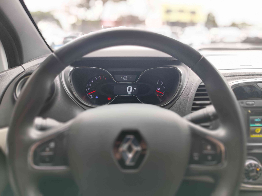 renault captur 1.6 16v sce flex intense x-tronic 4p automatico 2020