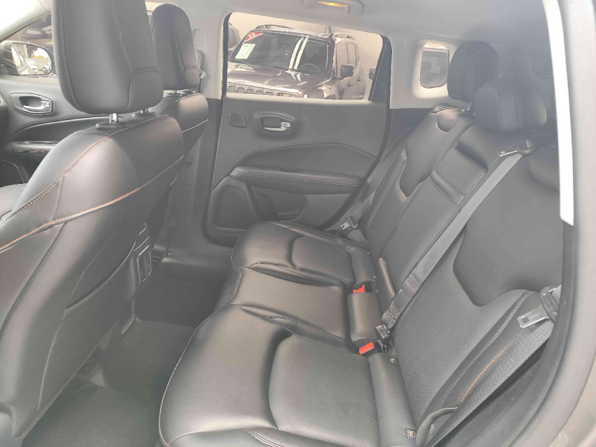 jeep compass 2.0 16v flex longitude automatico 4p 2018