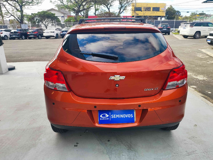 chevrolet onix 1.0 mpfi lt 8v flex 4p manual 2013