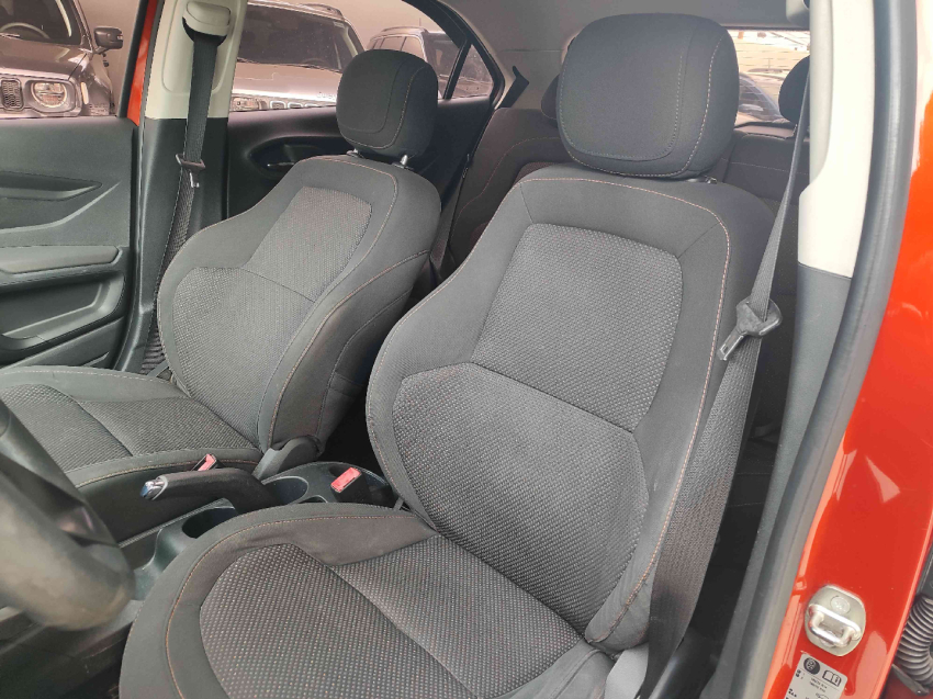 chevrolet onix 1.0 mpfi lt 8v flex 4p manual 2013