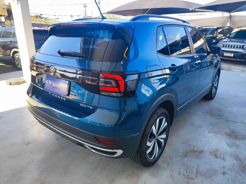 volkswagen t-cross 1.0 200 tsi total flex comfortline automatico 4p 2024