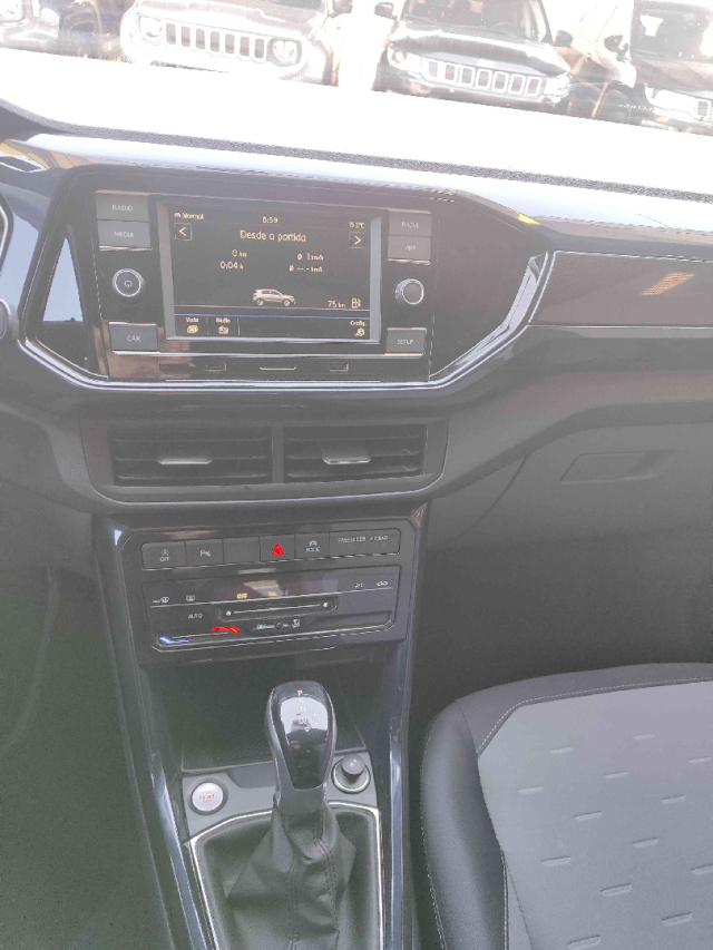 volkswagen t-cross 1.0 200 tsi total flex comfortline automatico 4p 2024