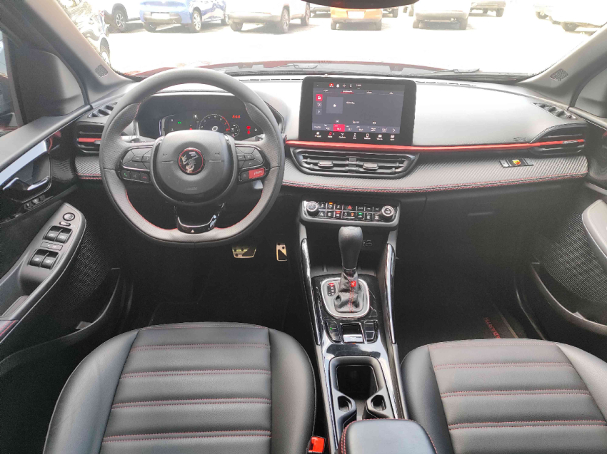 fiat fastback 1.3 turbo 270 flex abarth at6 gasolina 4p automatico 2025