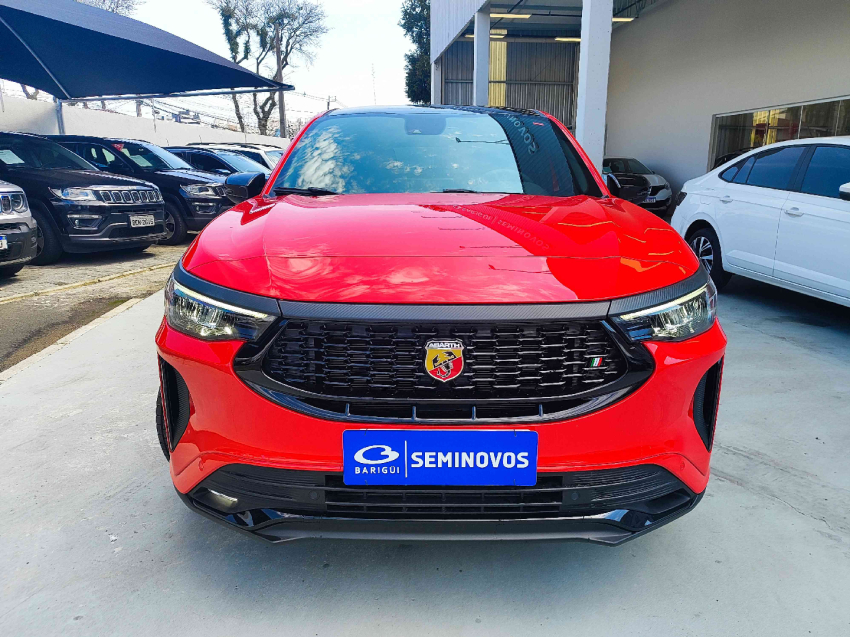 fiat fastback 1.3 turbo 270 flex abarth at6 gasolina 4p automatico 2025