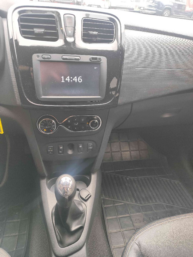 renault sandero 1.6 stepway 8v flex 4p manual 2016