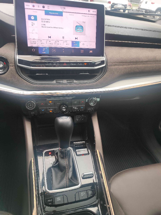 jeep commander 2.0 td380 turbo diesel overland at9 4p automatico 2022