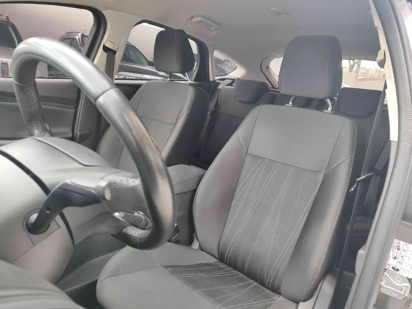 ford focus 1.6 se 16v flex 4p manual 2018