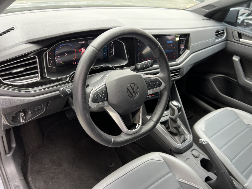 volkswagen nivus 1.0 200 tsi total flex highline automatico 4p 202410