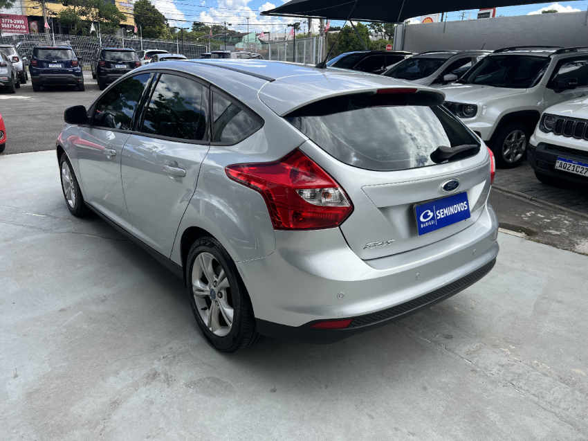 ford focus 1.6 se 16v flex 4p manual 20015