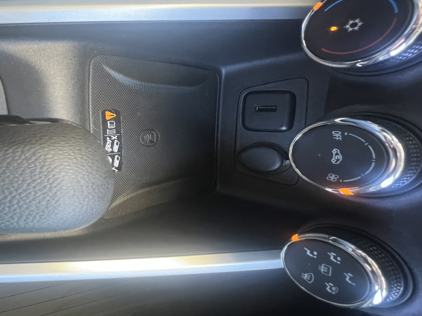 chevrolet onix 1.0 turbo flex plus premier automatico 4p 202313