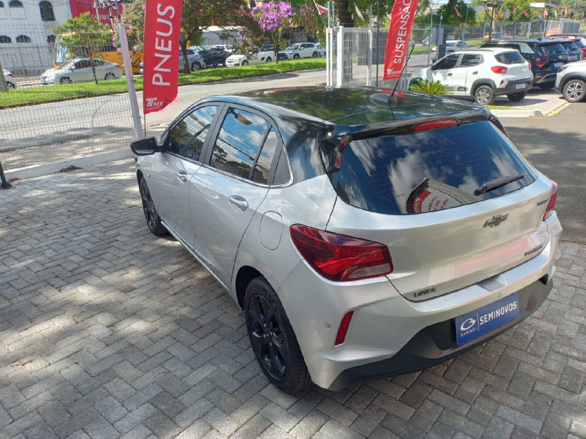 chevrolet onix 1.0 turbo flex premier automatico 4p 20205