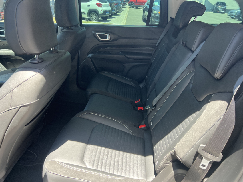 jeep commander 1.3 t270 turbo flex longitude at6 4p automatico 20239