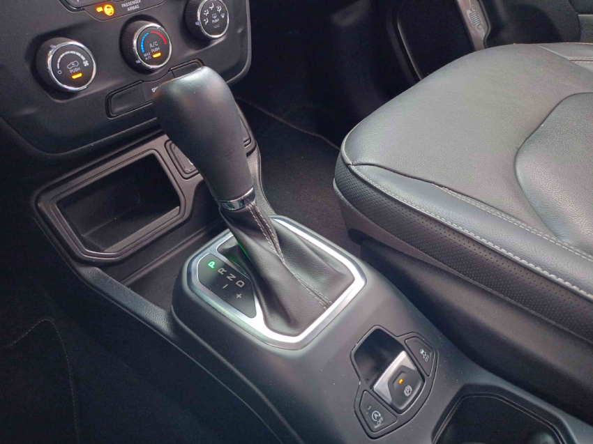 jeep renegade 1.3 t270 turbo flex sport at6 4p automatico 202312