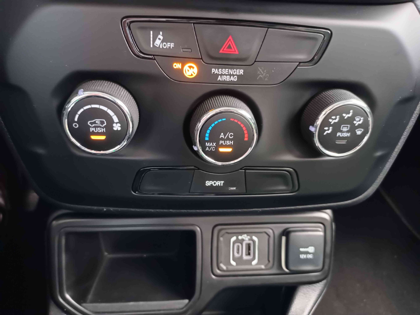 jeep renegade 1.3 t270 turbo flex sport at6 4p automatico 202311