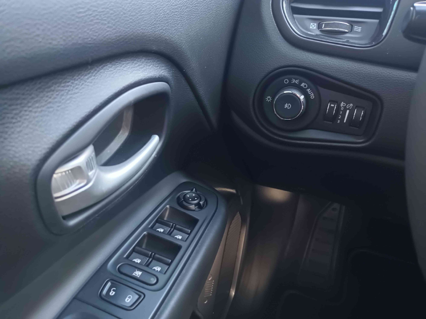 jeep renegade 1.3 t270 turbo flex s 4x4 at9 4p automatico 202413