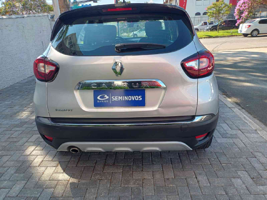 renault captur 1.6 16v sce flex intense x-tronic 4p automatico 20194