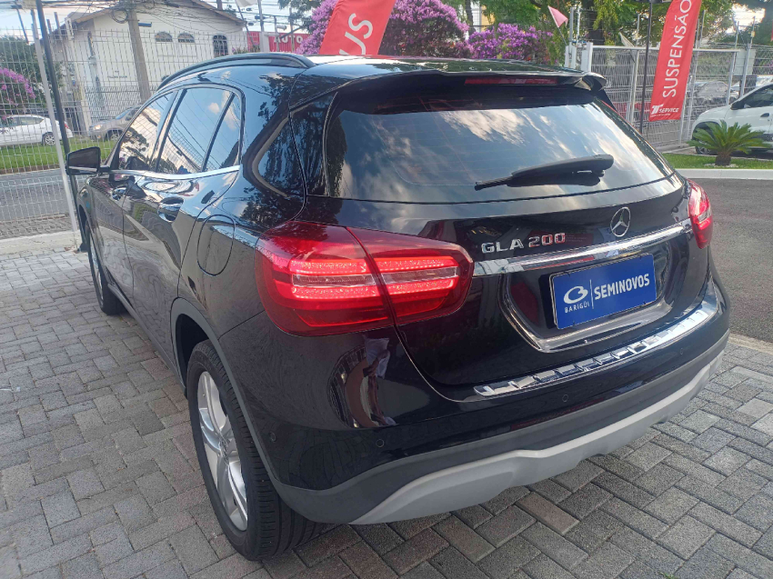 mercedes-benz gla 200 1.3 gci gasolina style 7g-dct 1.6 flex 4p automatico 20203