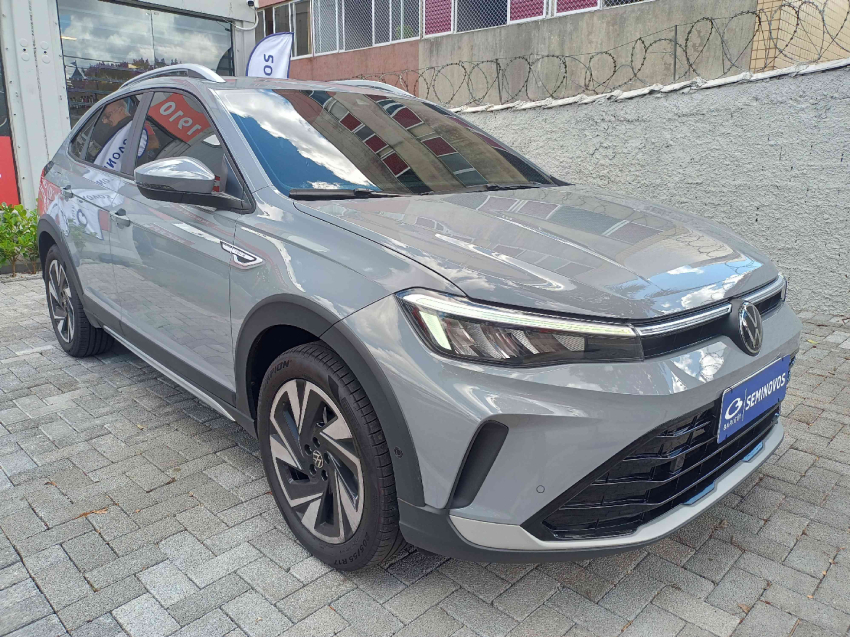 volkswagen nivus 1.0 200 tsi total flex highline automatico 4p 2025