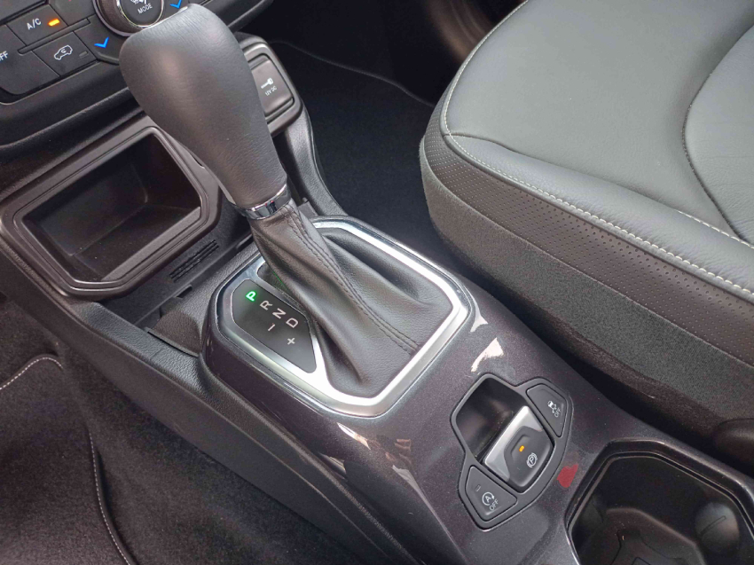 jeep renegade 1.3 t270 turbo flex longitude at6 4p automatico 202512