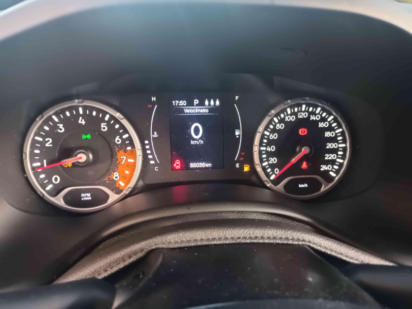 jeep renegade 1.8 16v flex longitude 4p automatico 201711