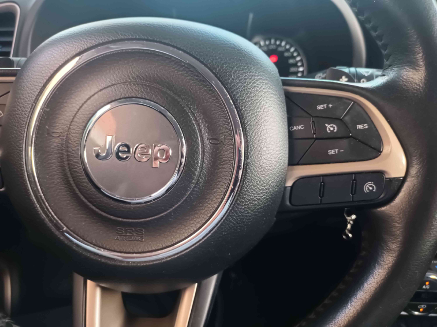 jeep renegade 1.8 16v flex longitude 4p automatico 201717