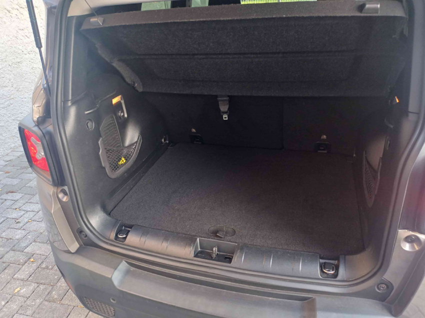 jeep renegade 1.8 16v flex longitude 4p automatico 20176