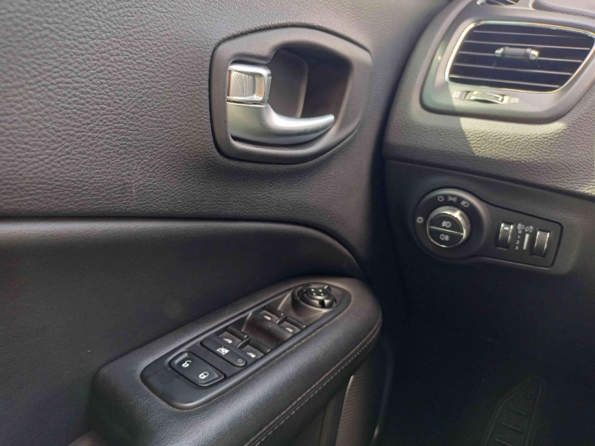 jeep compass 2.0 16v flex sport automatico 4p 201814