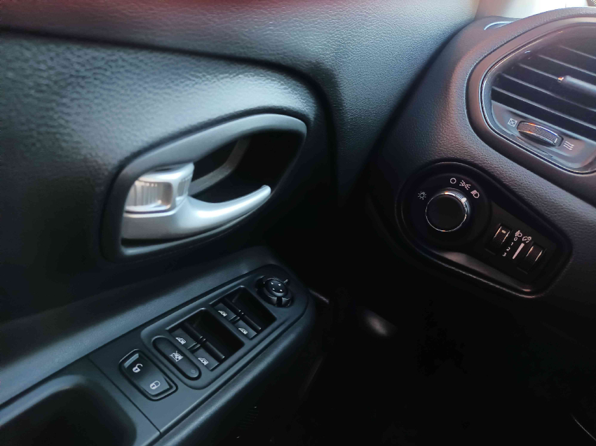 jeep renegade 1.3 t270 turbo flex longitude at6 4p automatico 202415
