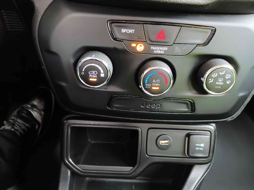 jeep renegade 1.8 16v flex sport 4p automatico 202012