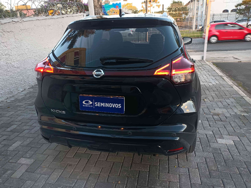 kicks advance 1.6 flex4