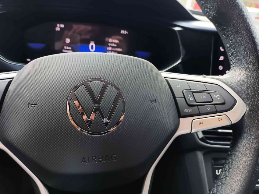 volkswagen taos 1.4 250 tsi total flex comfortline automatico 4p 202318