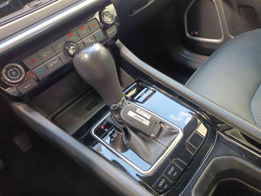 jeep compass 1.3 t270 turbo flex longitude at6 4p automatico 202315