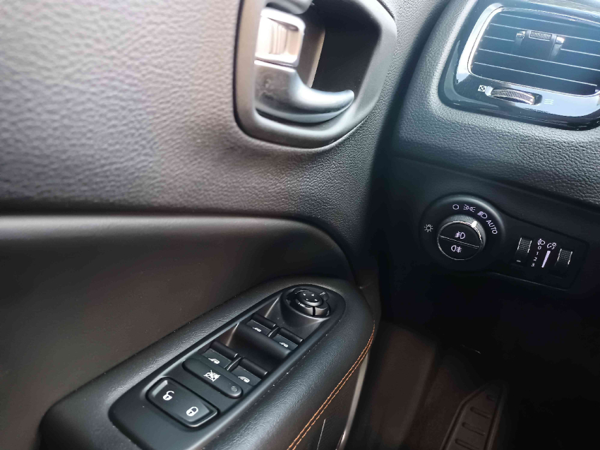 jeep compass 2.0 16v flex limited automatico 4p 202116