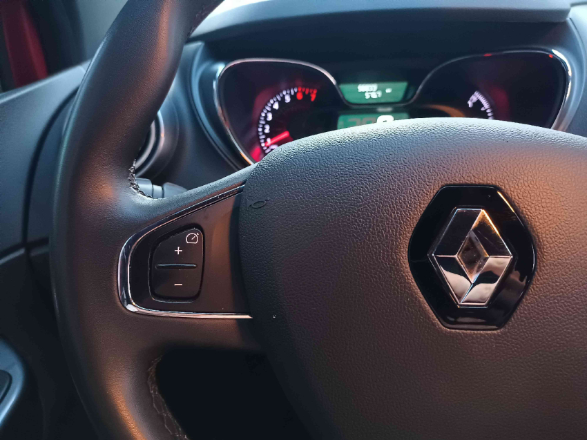 renault captur 1.6 16v sce flex bose x-tronic 4p automatico 202112