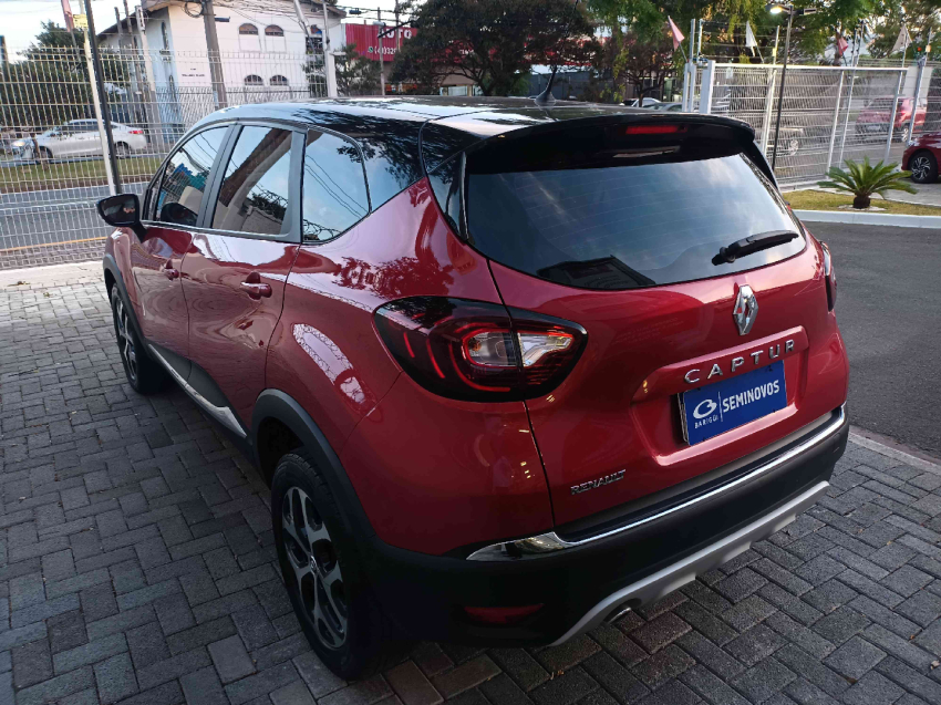 renault captur 1.6 16v sce flex bose x-tronic 4p automatico 20213