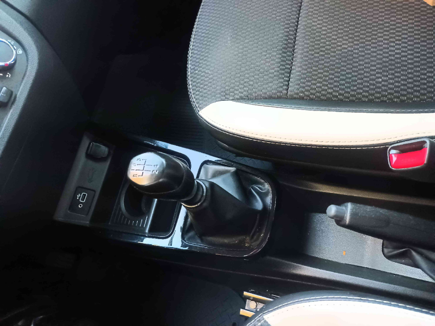renault kwid 1.0 12v sce flex intense manual 4p 202012