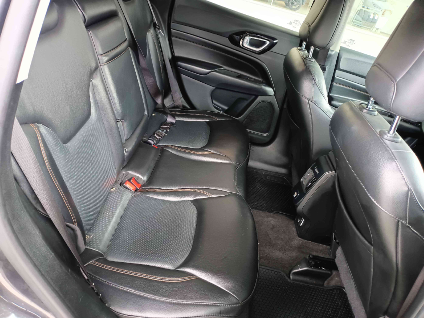 jeep compass 1.3 t270 turbo flex longitude at6 4p automatico 20227