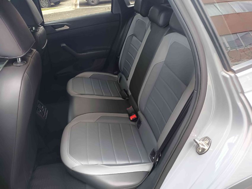 volkswagen nivus 1.0 200 tsi total flex highline automatico 4p 20247