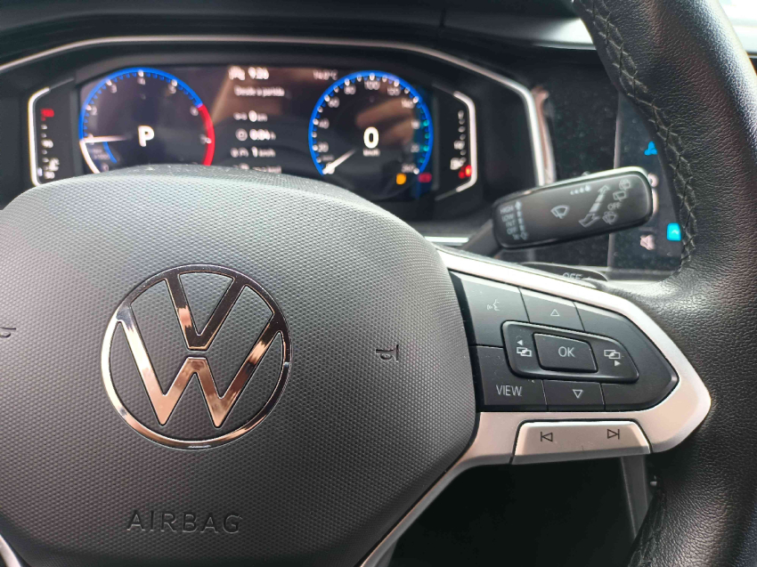 volkswagen nivus 1.0 200 tsi total flex highline automatico 4p 202417
