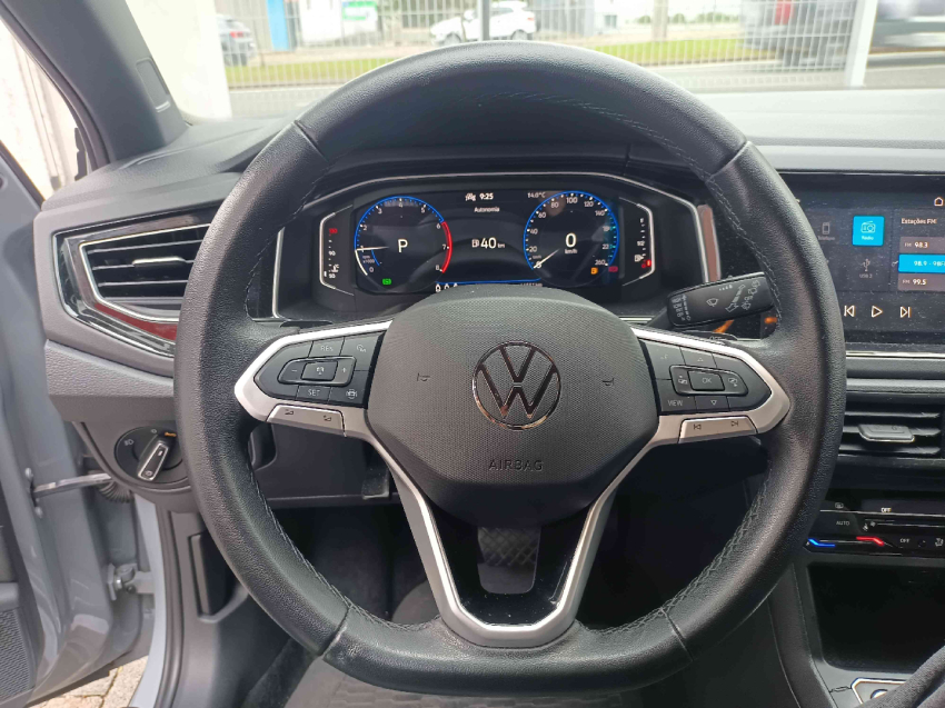 volkswagen nivus 1.0 200 tsi total flex highline automatico 4p 202410