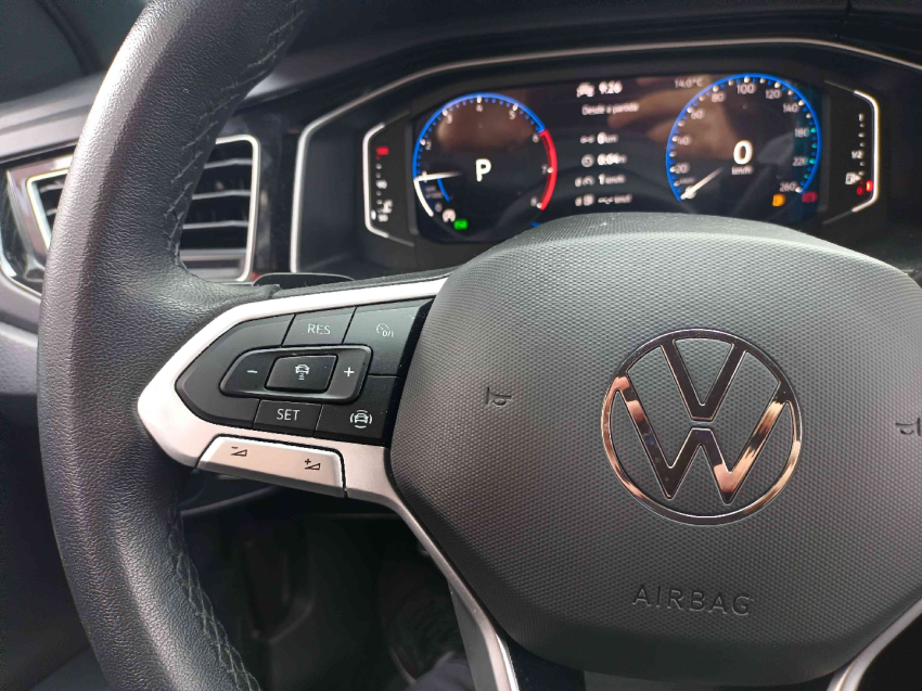 volkswagen nivus 1.0 200 tsi total flex highline automatico 4p 202416
