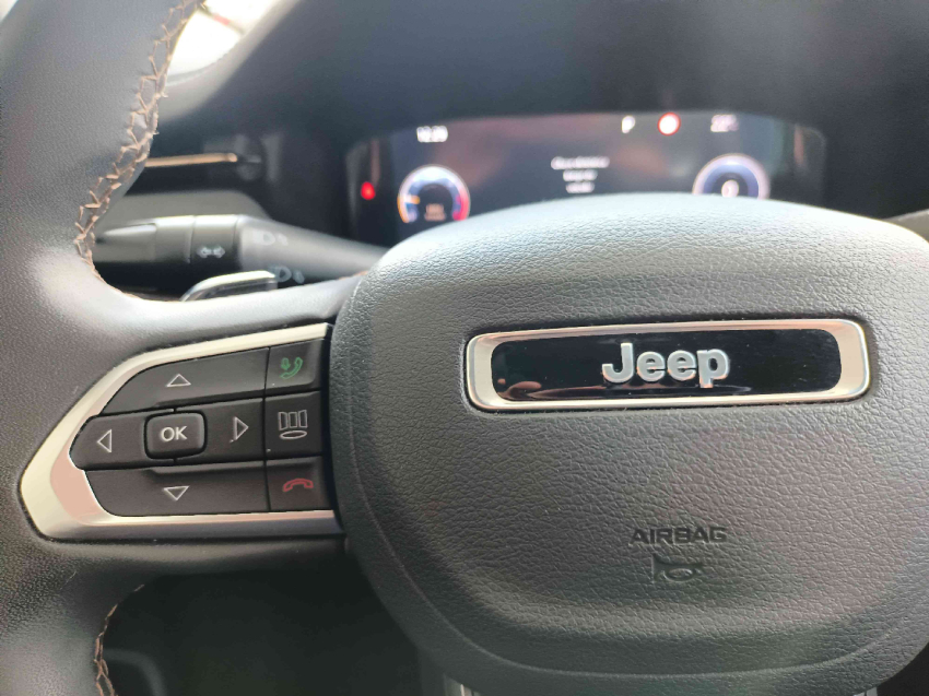 jeep commander 2.0 td380 turbo diesel limited at9 4p automatico 202416