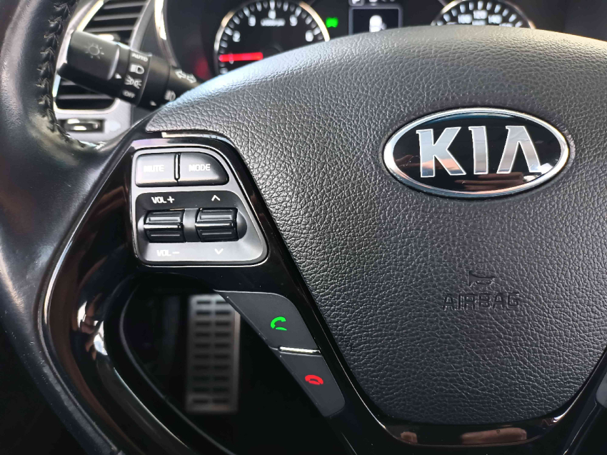 kia cerato 1.6 sx 16v flex 4p automatico 201716