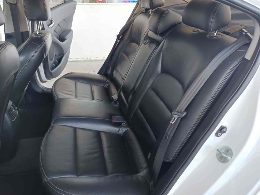 kia cerato 1.6 sx 16v flex 4p automatico 20177