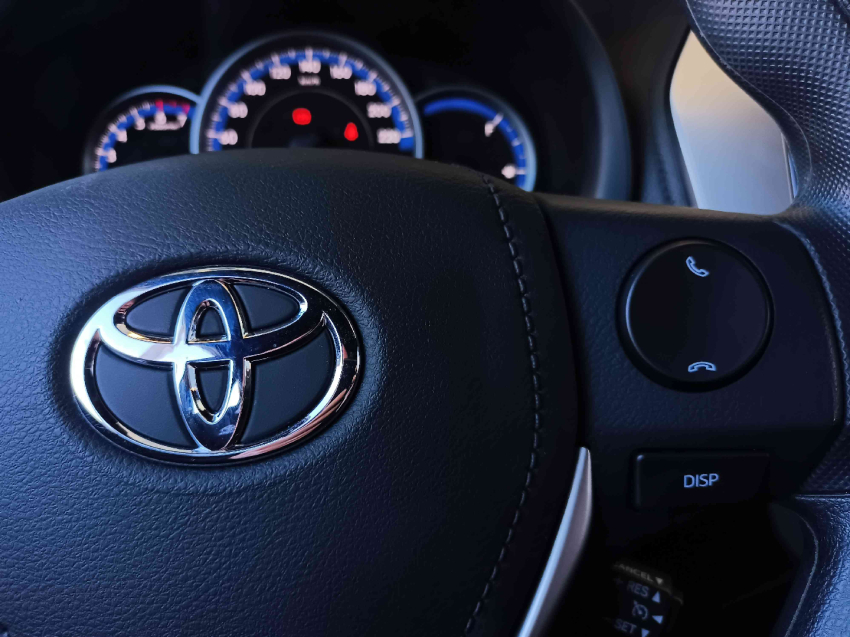 toyota yaris 1.3 16v flex xl live multidrive 4p automatico 202218