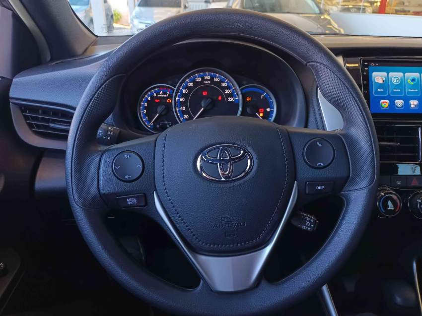 toyota yaris 1.3 16v flex xl live multidrive 4p automatico 202210